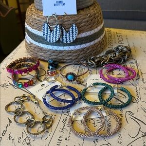 Lot of 13 Pieces of Jewelry 5 Earrings 3 Rings 5 Bracelets Chic Vibrant Boho